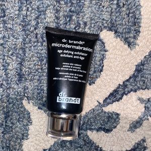 Dr.Brandt microdermabrasion age defying exfoliator